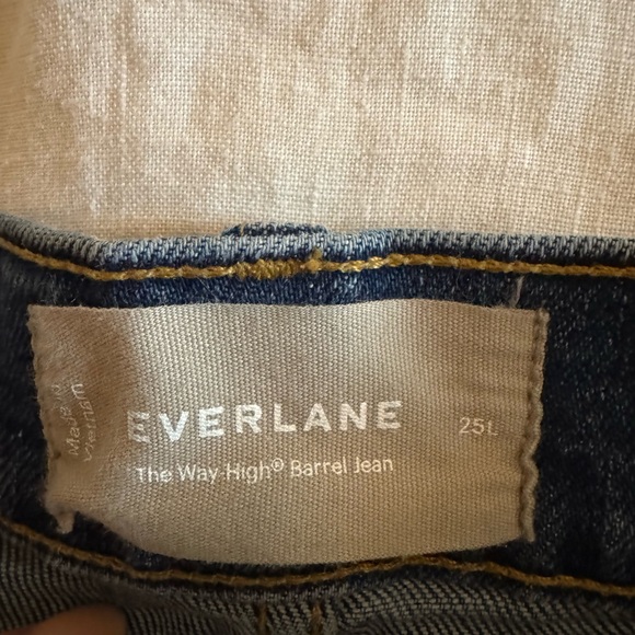 Everlane Way High Curve Jean in Ocean - Picture 3 of 4
